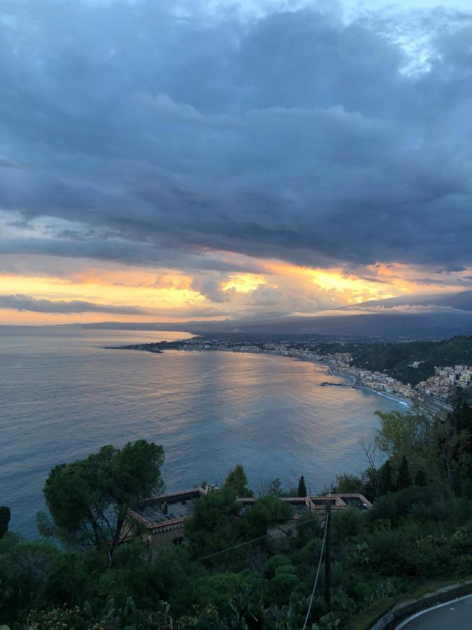 Taormina Center Private Apartments By Fragranza Di Sicilia Екстериор снимка