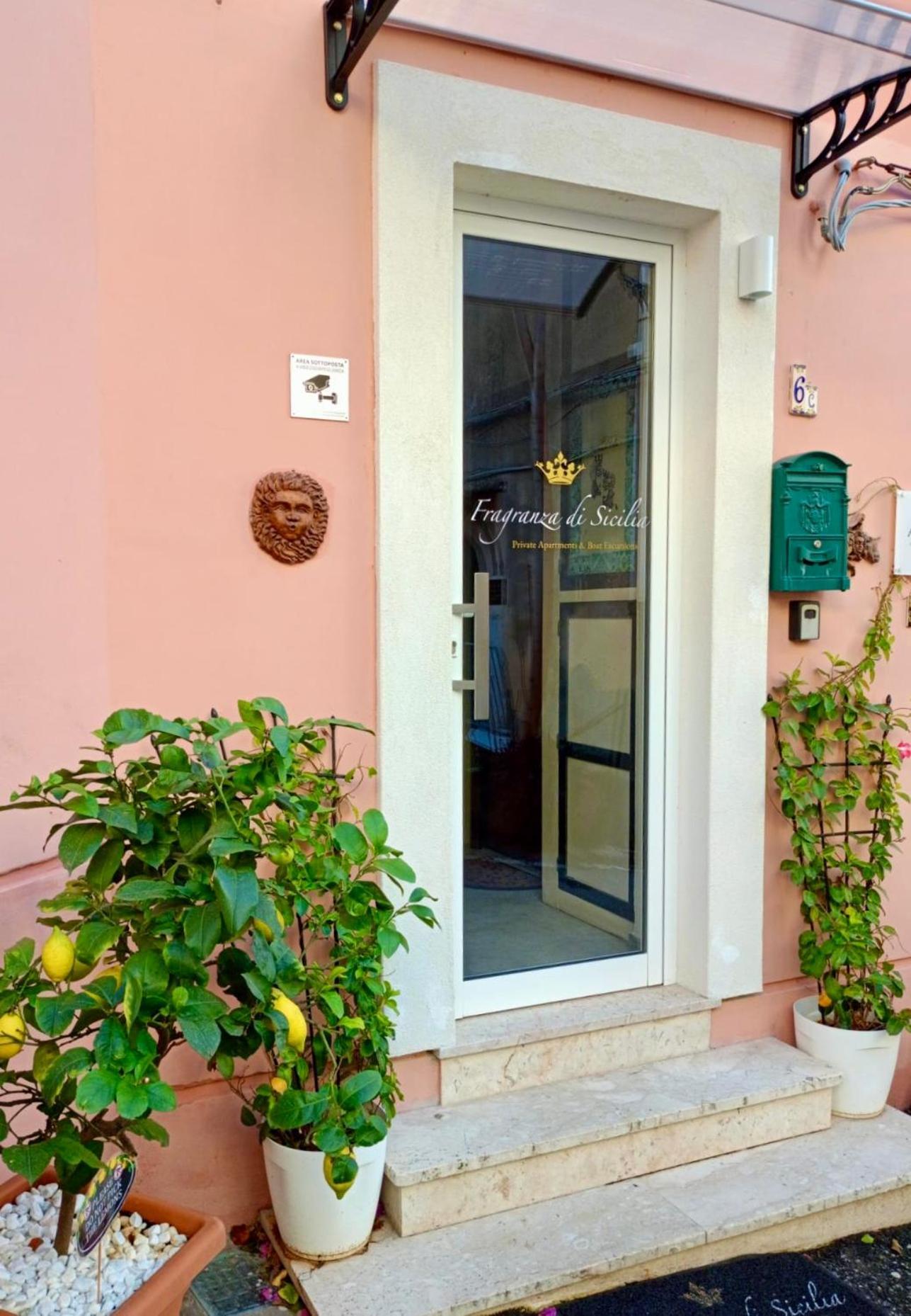 Taormina Center Private Apartments By Fragranza Di Sicilia Екстериор снимка