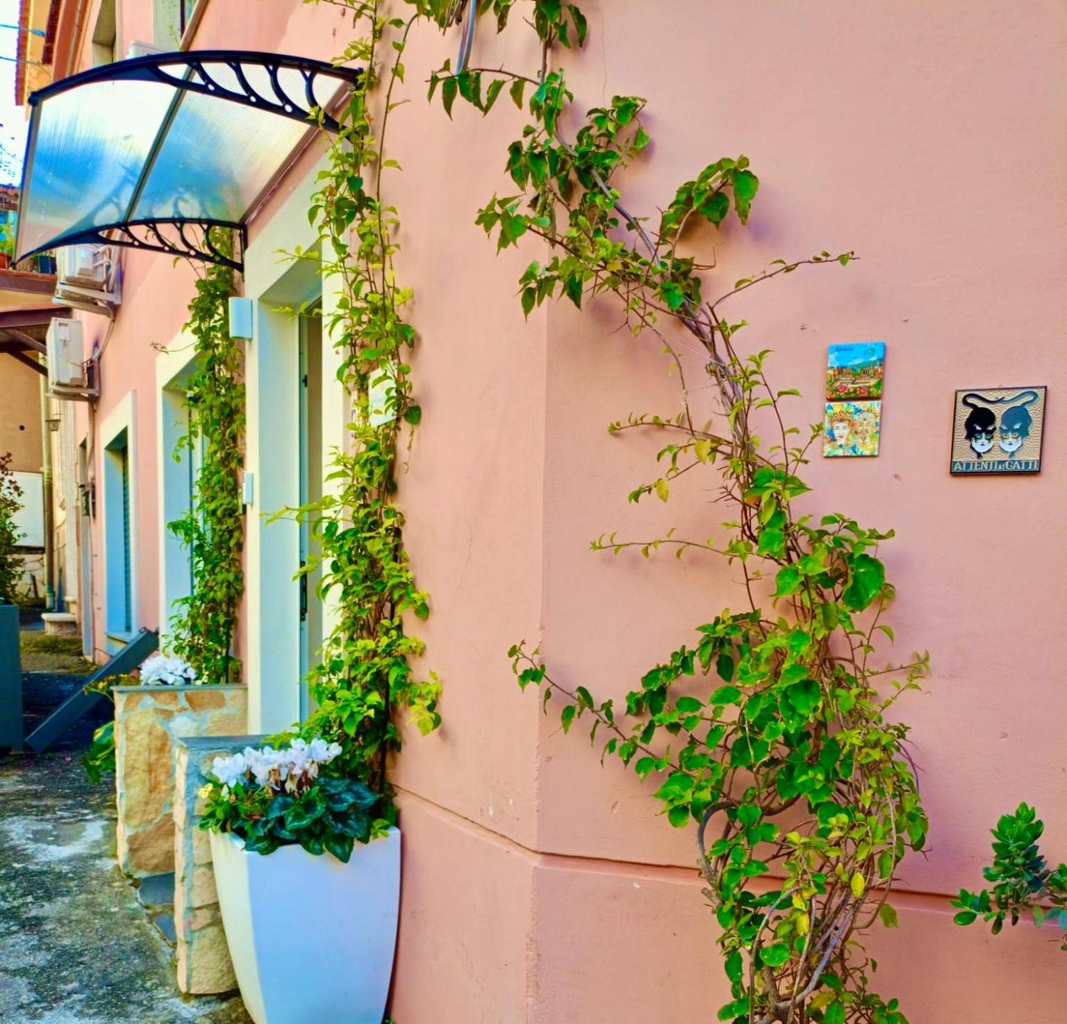 Taormina Center Private Apartments By Fragranza Di Sicilia Екстериор снимка